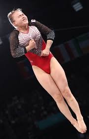 德州扑克不是翻盘游戏（德州扑克不是靠翻盘取胜的游戏）