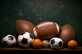 球员冲进场内袭击裁判头部，联赛通报禁赛5年